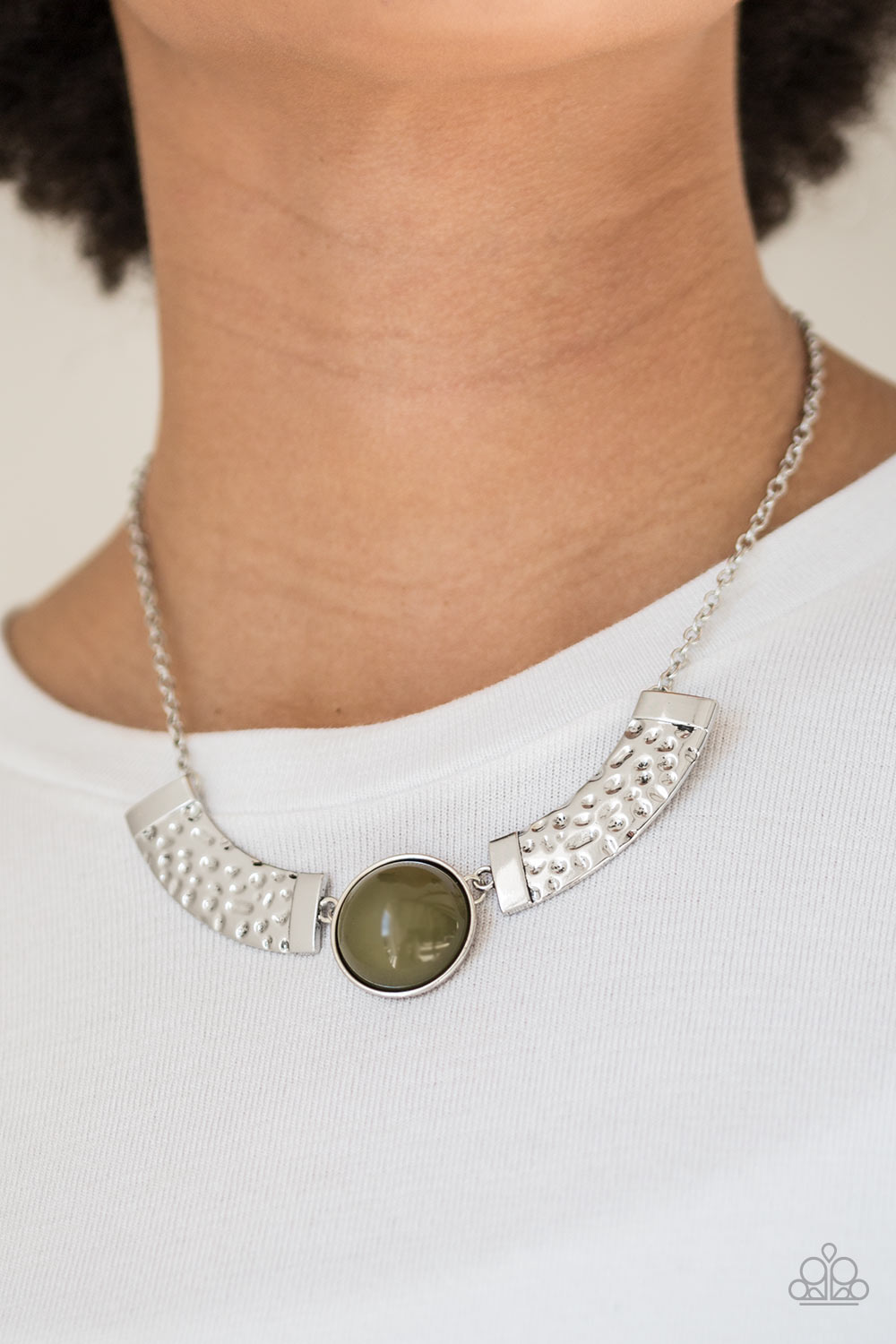 Paparazzi Egyptian Spell - Green Necklace - Avastrinkets LLC