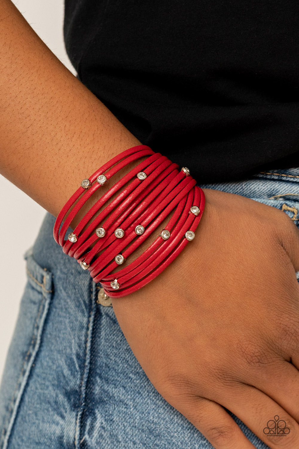 Paparazzi Fearlessly Layered - Red Barcelet